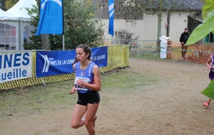 Eloïse dans le top 100 aux France UNSS de cross