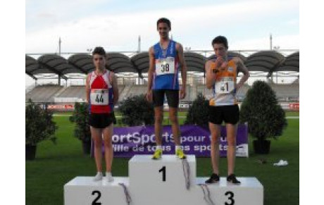 DAMIEN CHAMPION SUR 3 000M AU PRE FRANCE A NIORT