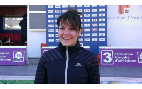 Pauline sur les France de cross