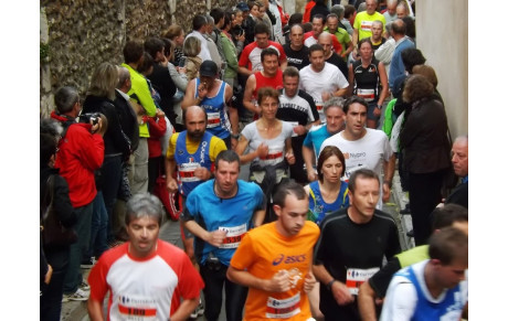Les Foulées de la Cathédrale samedi en soirée, que de monde!!!!