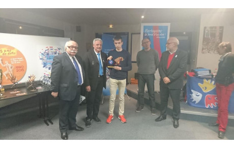Gaël récompensé lors de l'assemblée générale de la Ligue du sport adapté du Centre-Val de Loire