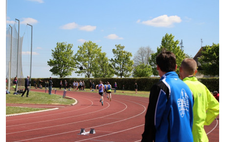 Soleil mais beaucoup de vent sur les départementaux de piste