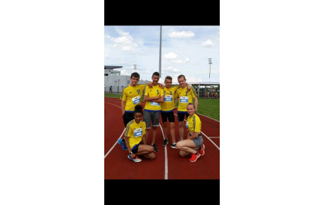 La 3 ème marche du podium aux académiques UNSS des collèges, au top les bleus!!!!