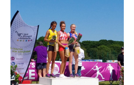 Pauline sur le podium aux championnats de France d'épreuves combinées