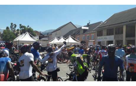 Des nouvelles de Stéphane G qui progresse bien sur l'Etape du Tour dans les Alpes 