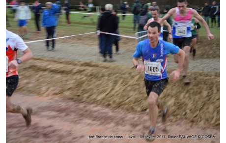 Courir à Hanches avant les cross 