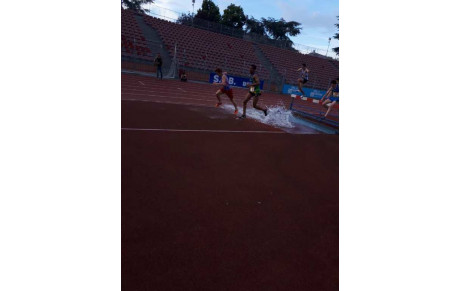 Une bonne première sur le steeple 